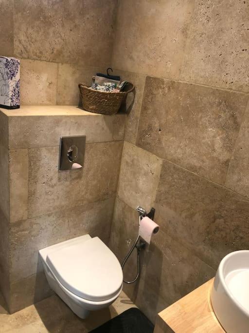 Holiday home Agreable Entre & Montagne Piscine Prive